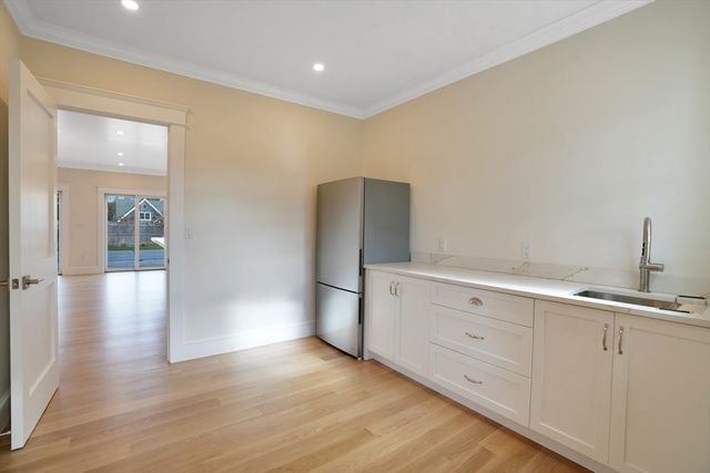 23 Pinehurst Road, Edgartown, MA 02539