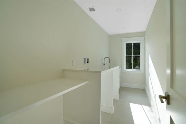 23 Pinehurst Road, Edgartown, MA 02539