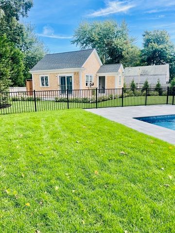 23 Pinehurst Road, Edgartown, MA 02539