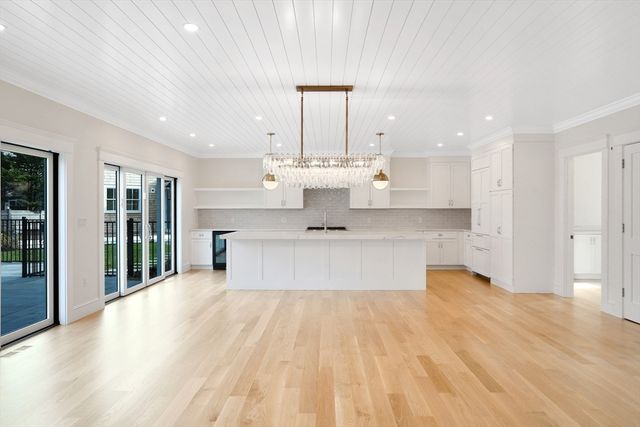 23 Pinehurst Road, Edgartown, MA 02539