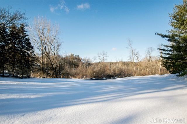 4477 Knapp Court, Grand Rapids, MI 49525