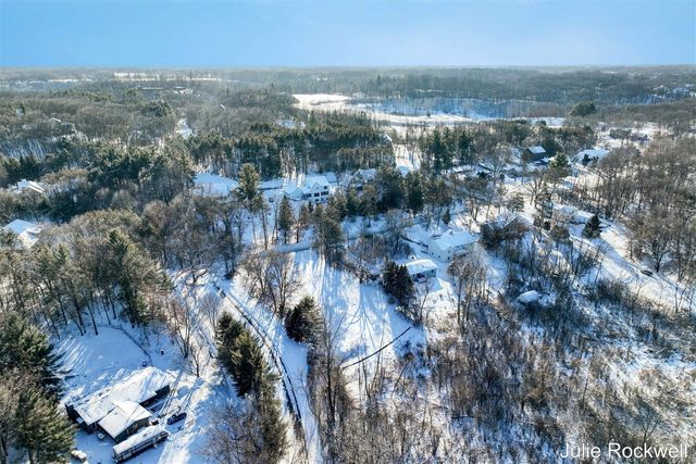 4477 Knapp Court, Grand Rapids, MI 49525