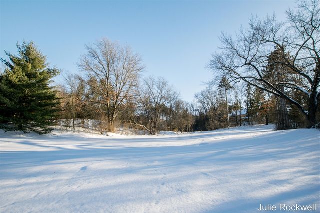 4477 Knapp Court, Grand Rapids, MI 49525