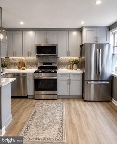 242 SPRING VALLEY RD, Darby, PA 19023