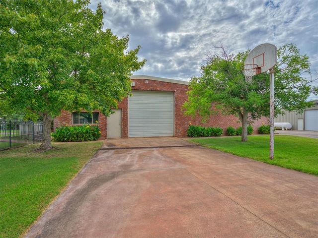 4486 OLD HIGHWAY 62, Blanchard, OK 73010
