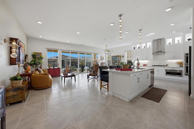 3479 Via Leonardo, Palm Desert, CA 92260