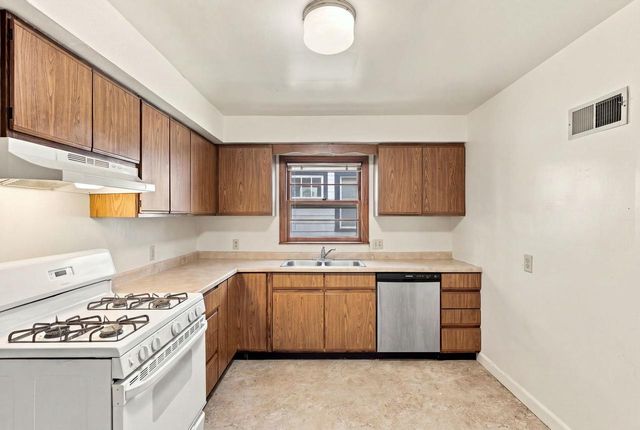 1631 Jefferson Street, Madison, WI 53711