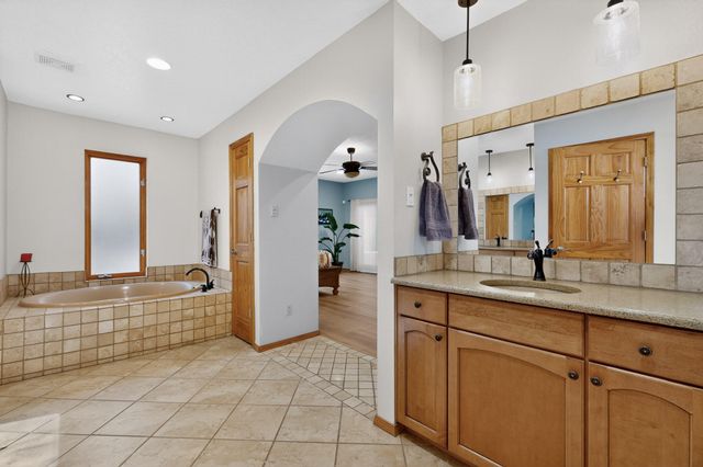 2416 Arbor Road NW, Albuquerque, NM 87107