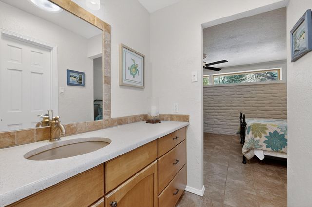 2416 Arbor Road NW, Albuquerque, NM 87107