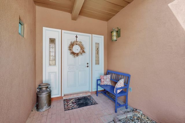 2416 Arbor Road NW, Albuquerque, NM 87107