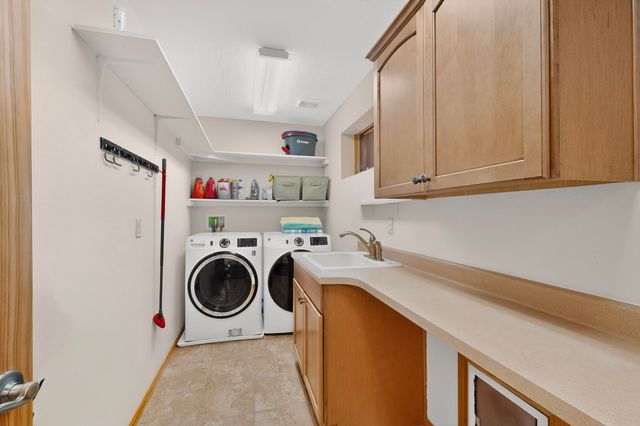 2416 Arbor Road NW, Albuquerque, NM 87107