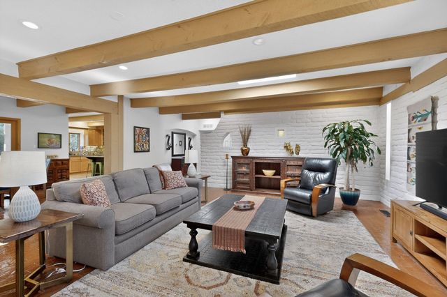 2416 Arbor Road NW, Albuquerque, NM 87107