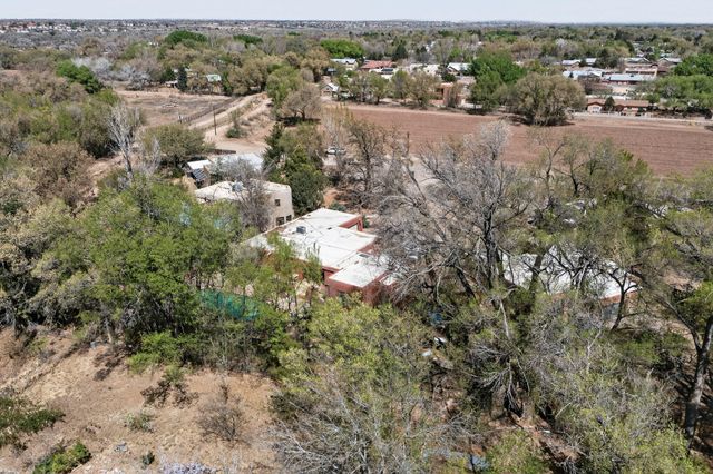 2416 Arbor Road NW, Albuquerque, NM 87107