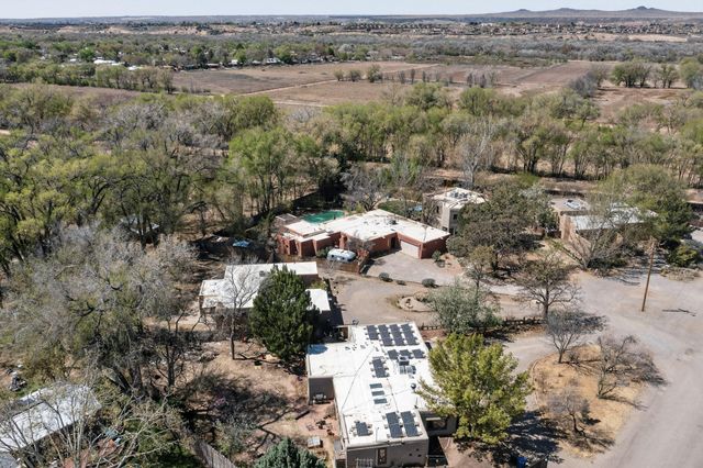 2416 Arbor Road NW, Albuquerque, NM 87107