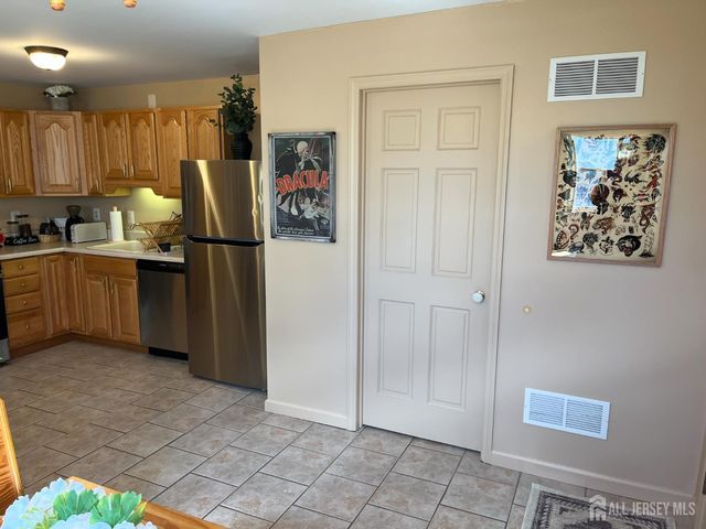 4 Rodney Road, East Brunswick, NJ 08816