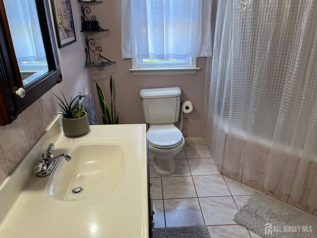 4 Rodney Road, East Brunswick, NJ 08816