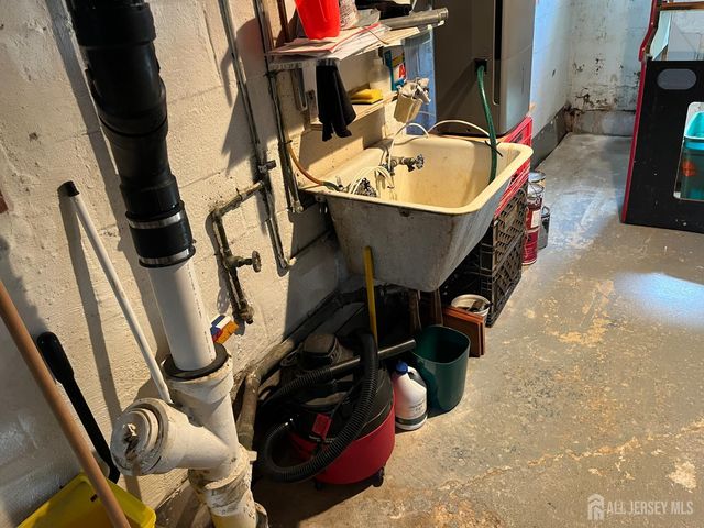 4 Rodney Road, East Brunswick, NJ 08816