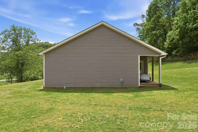 10 Scarlett Ridge Drive, Marshall, NC 28753