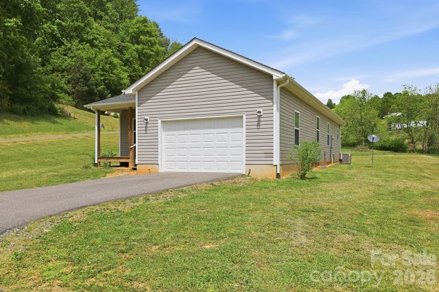 10 Scarlett Ridge Drive, Marshall, NC 28753