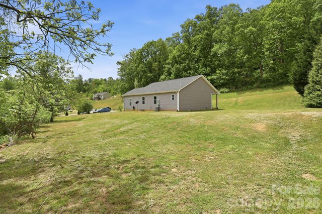 10 Scarlett Ridge Drive, Marshall, NC 28753