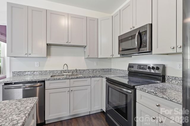 10 Scarlett Ridge Drive, Marshall, NC 28753