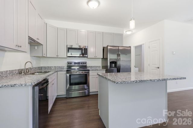 10 Scarlett Ridge Drive, Marshall, NC 28753