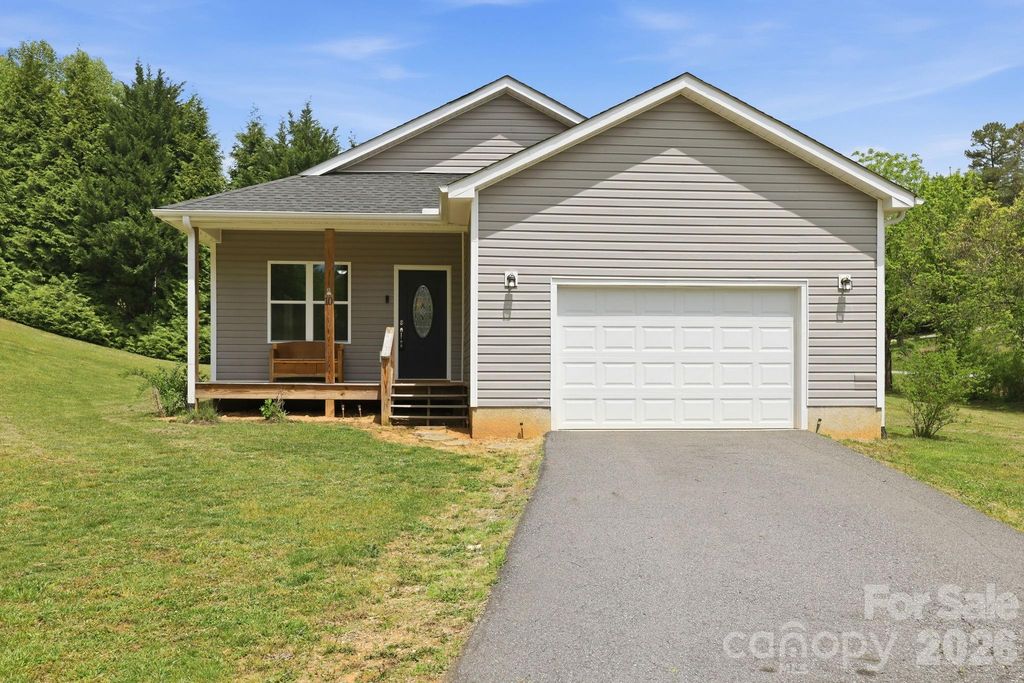 10 Scarlett Ridge Drive, Marshall, NC 28753