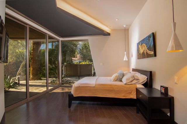 740 N Prescott Drive, Palm Springs, CA 92262