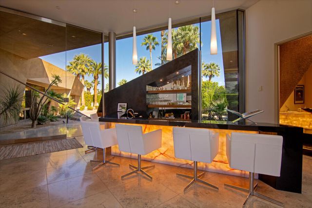 740 N Prescott Drive, Palm Springs, CA 92262