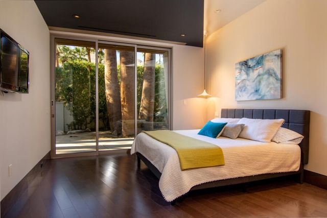 740 N Prescott Drive, Palm Springs, CA 92262