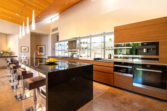 740 N Prescott Drive, Palm Springs, CA 92262