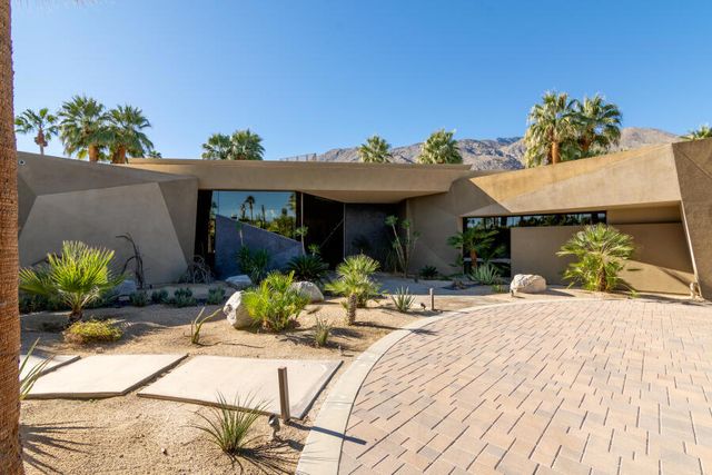 740 N Prescott Drive, Palm Springs, CA 92262