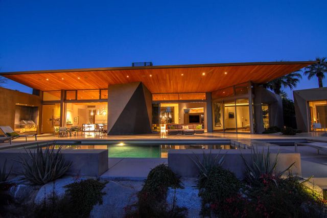 740 N Prescott Drive, Palm Springs, CA 92262