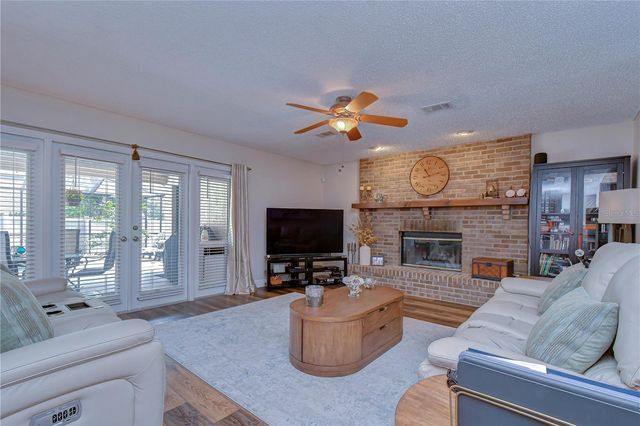 1227 RAINBROOK CIRCLE, Valrico, FL 33596