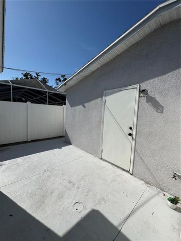 2117 W CLIFTON STREET, Tampa, FL 33603