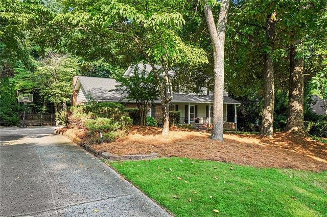 5038 Heatherdale Lane, Atlanta, GA 30360
