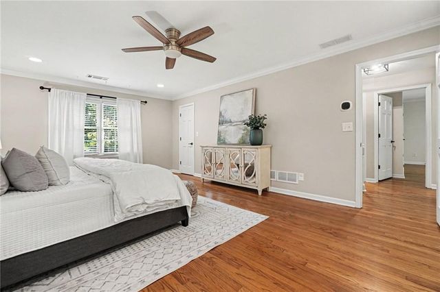 5038 Heatherdale Lane, Atlanta, GA 30360
