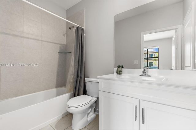 9917 SW 228th Terr, Miami, FL 33190