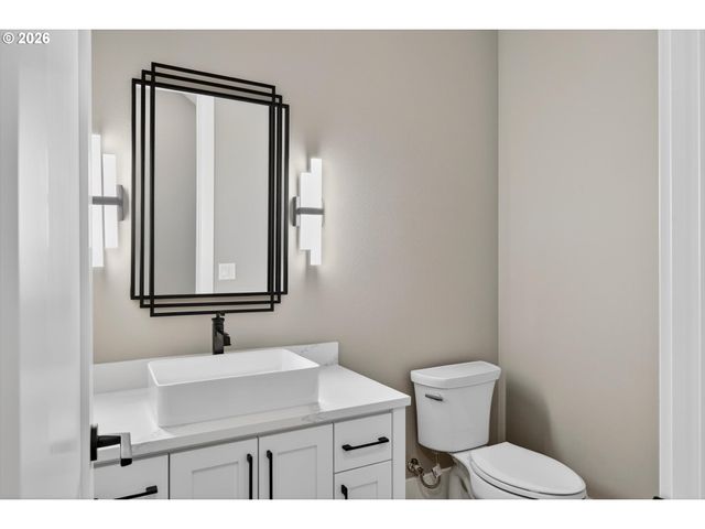 891 8TH St, Lake Oswego, OR 97034