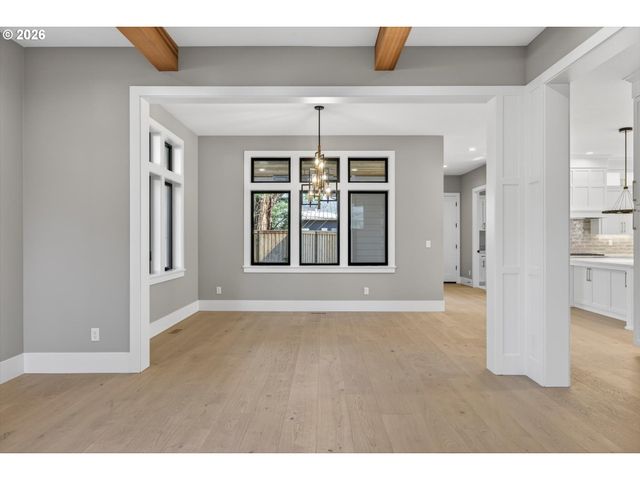 891 8TH St, Lake Oswego, OR 97034