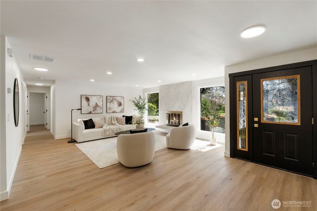 6918 Topaz Drive SW, Lakewood, WA 98498