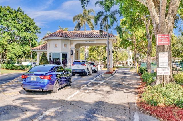 1100 Saint Charles Place 504, Pembroke Pines, FL 33026