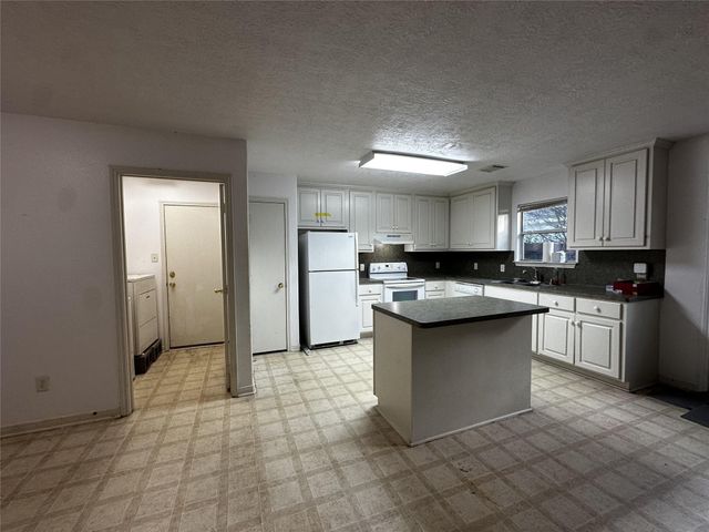 16280 Sun View Lane, Conroe, TX 77302