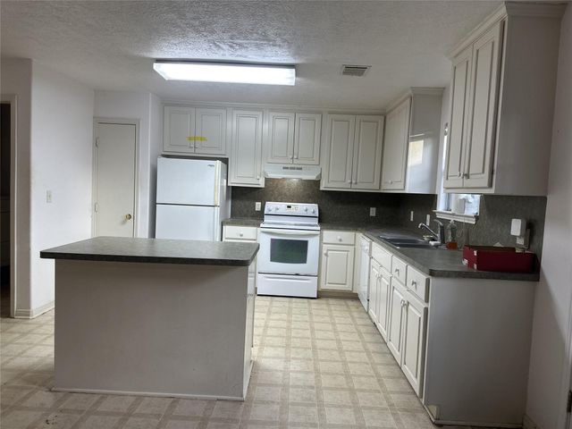 16280 Sun View Lane, Conroe, TX 77302