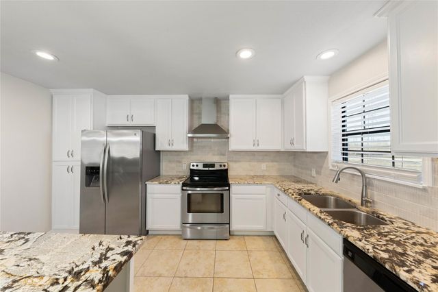 11712 Foley DR, Del Valle, TX 78617