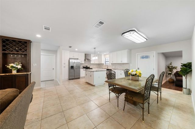 11712 Foley DR, Del Valle, TX 78617