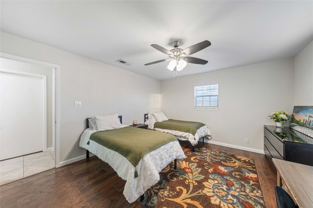 11712 Foley DR, Del Valle, TX 78617