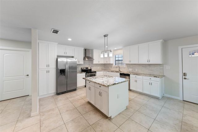 11712 Foley DR, Del Valle, TX 78617