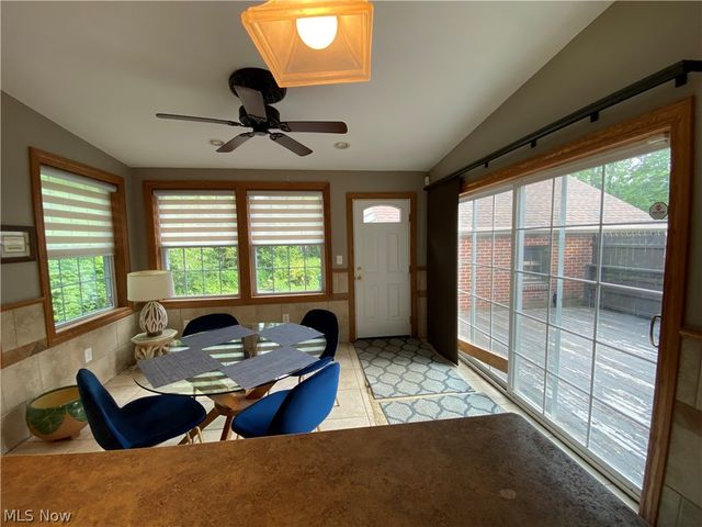 123 Alburn Drive, Youngstown, OH 44512
