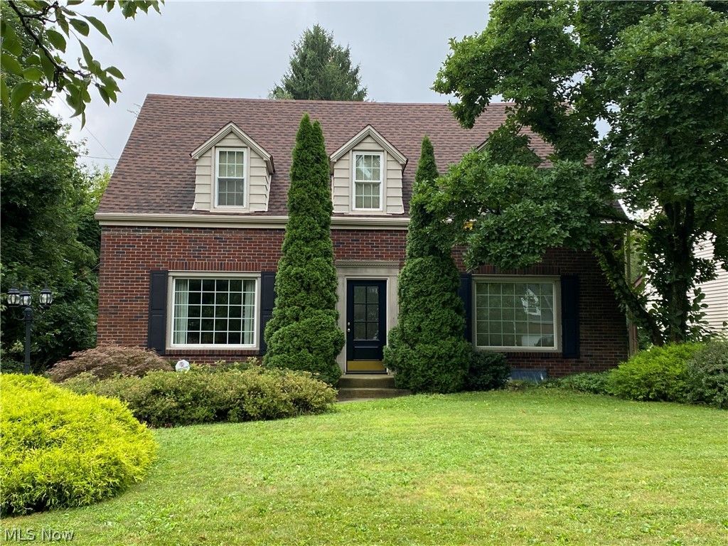 123 Alburn Drive, Youngstown, OH 44512
